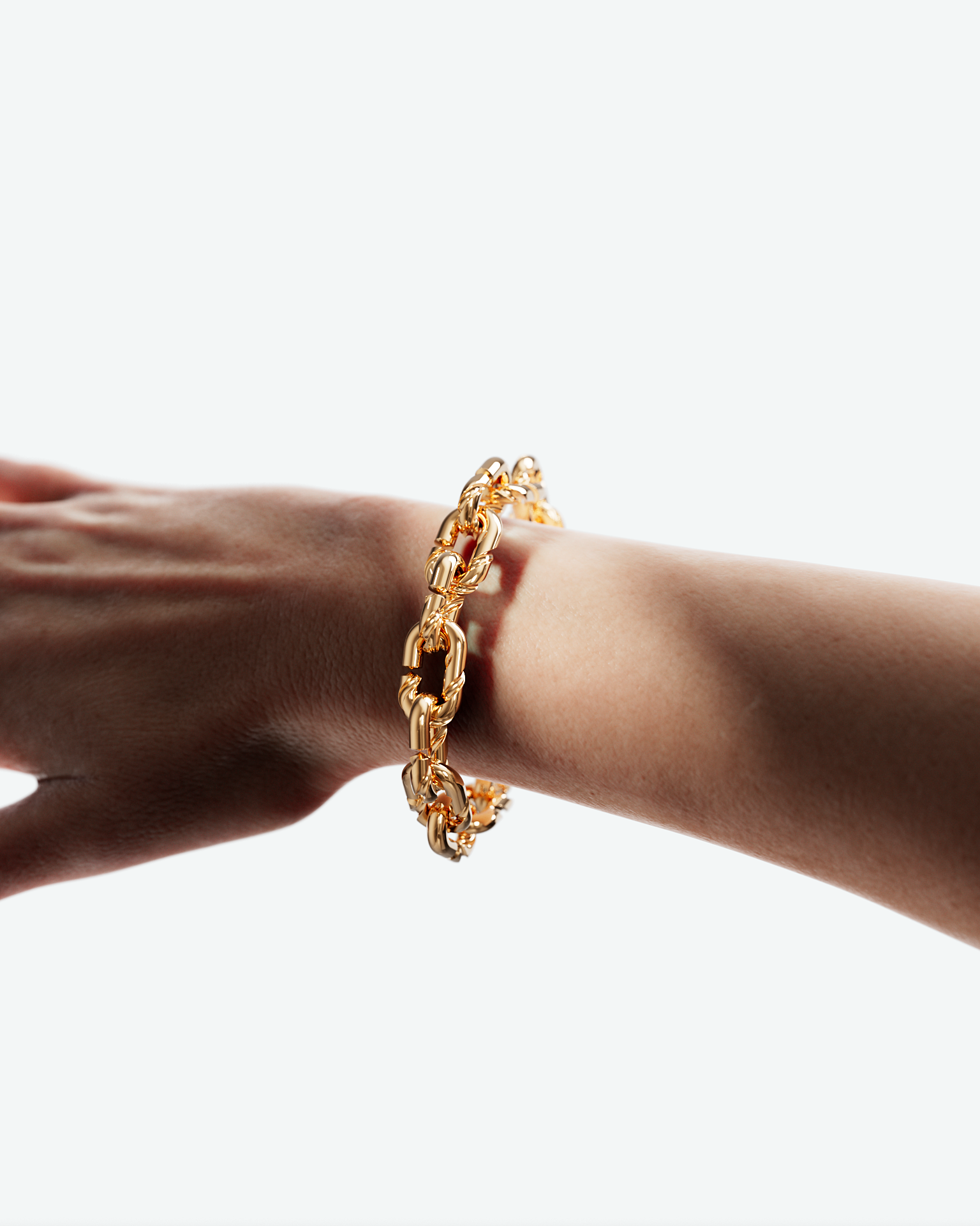 Machina Link Bracelet 4mm in Yellow Gold