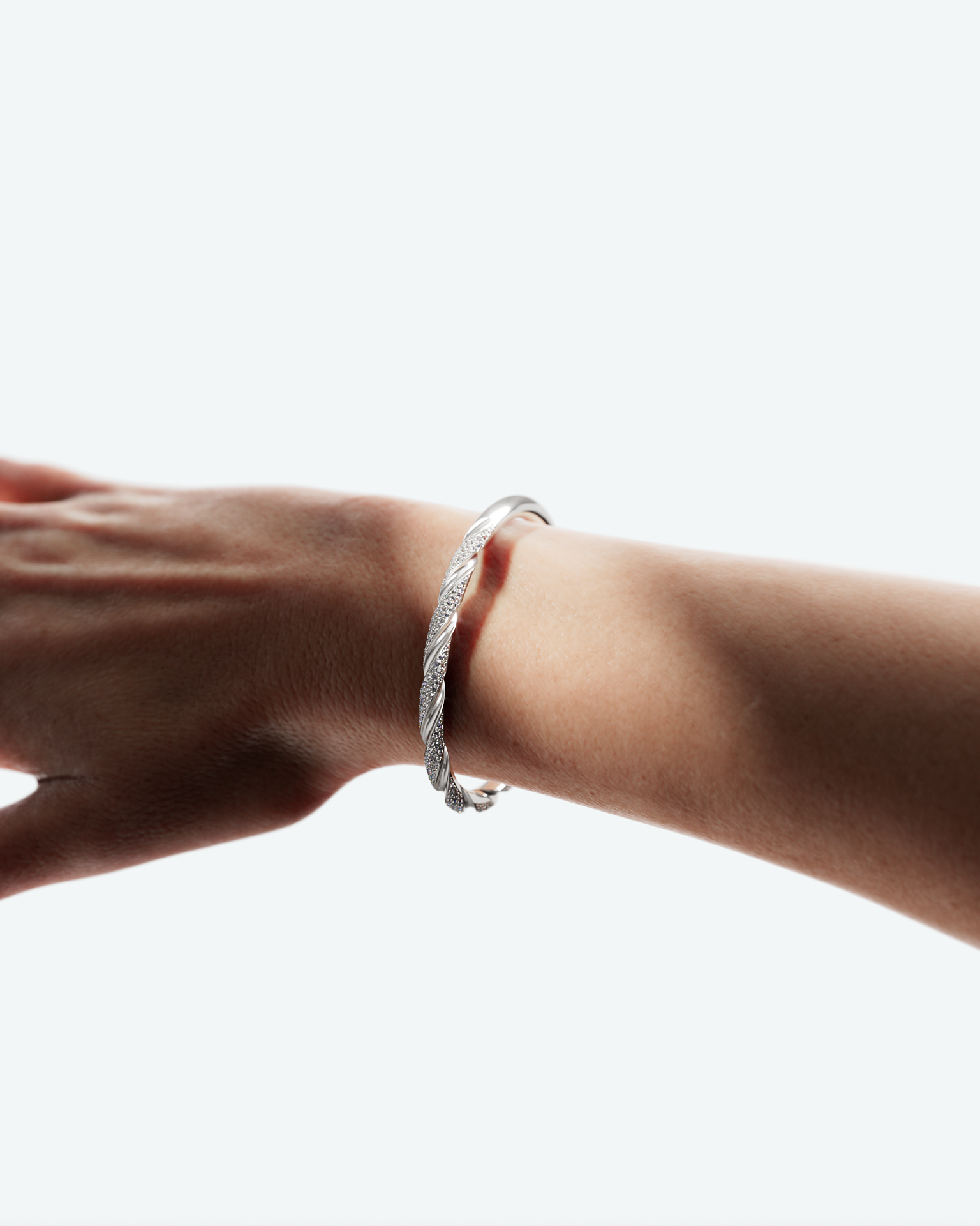 Machina Cuff Bracelet 5mm in White Gold with Diamonds
